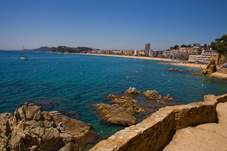 L’Ajuntament de Lloret aprova la nova ordenança d’Habitatges d’Ús Turístic L’Ajuntament de Lloret aprova la nova ordenança d’Habitatges d’Ús Turístic