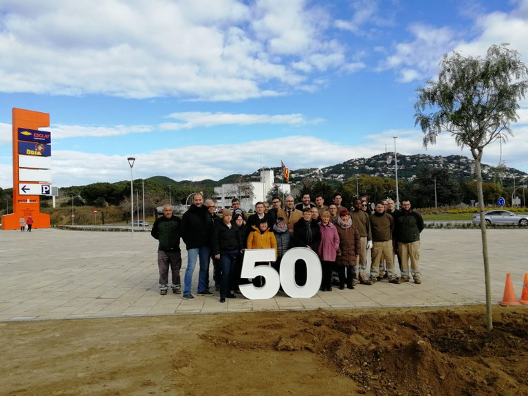 La Fundació ASPRONIS i l’Ajuntament replanten arbres a PortaLloret